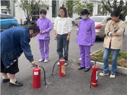 華遠康養(yǎng)筑牢安全防線，全面開展消防安全大檢查